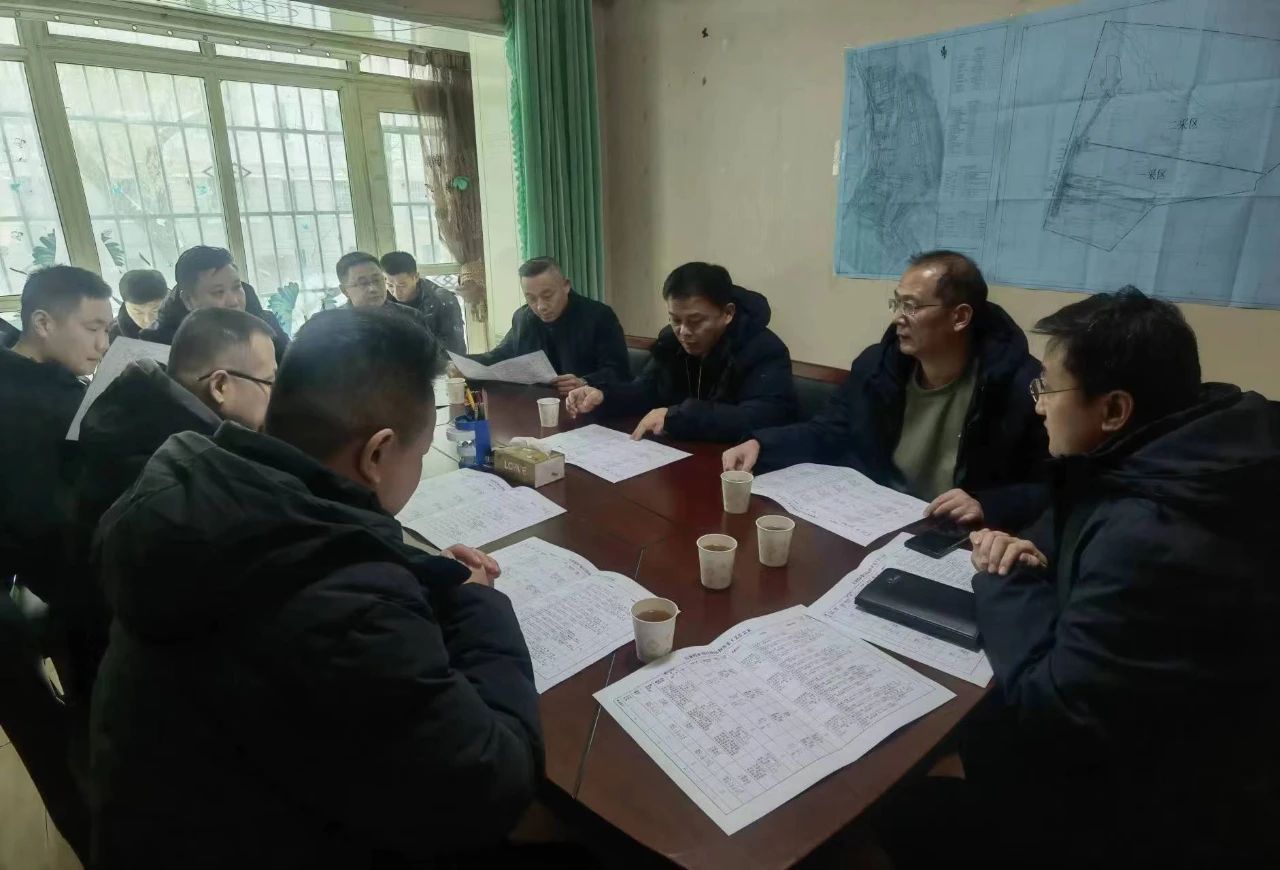 李曉東到新疆調研督導煤礦建設推進工作，并慰問駐疆干部職工1